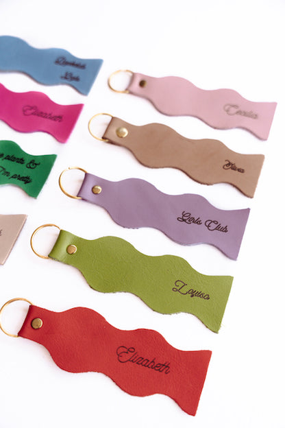 The Scallop Tag in Colour