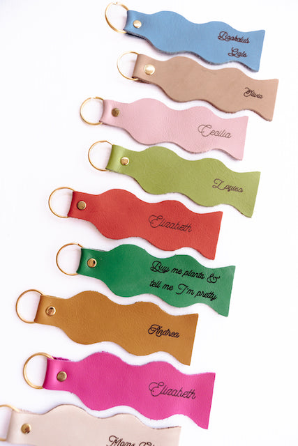The Scallop Tag in Colour